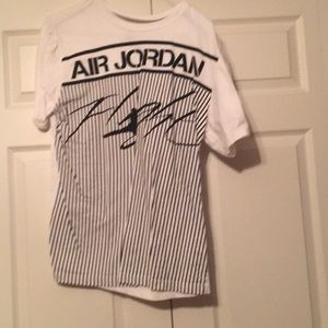 Air Jordan vertical stripe t shirt
